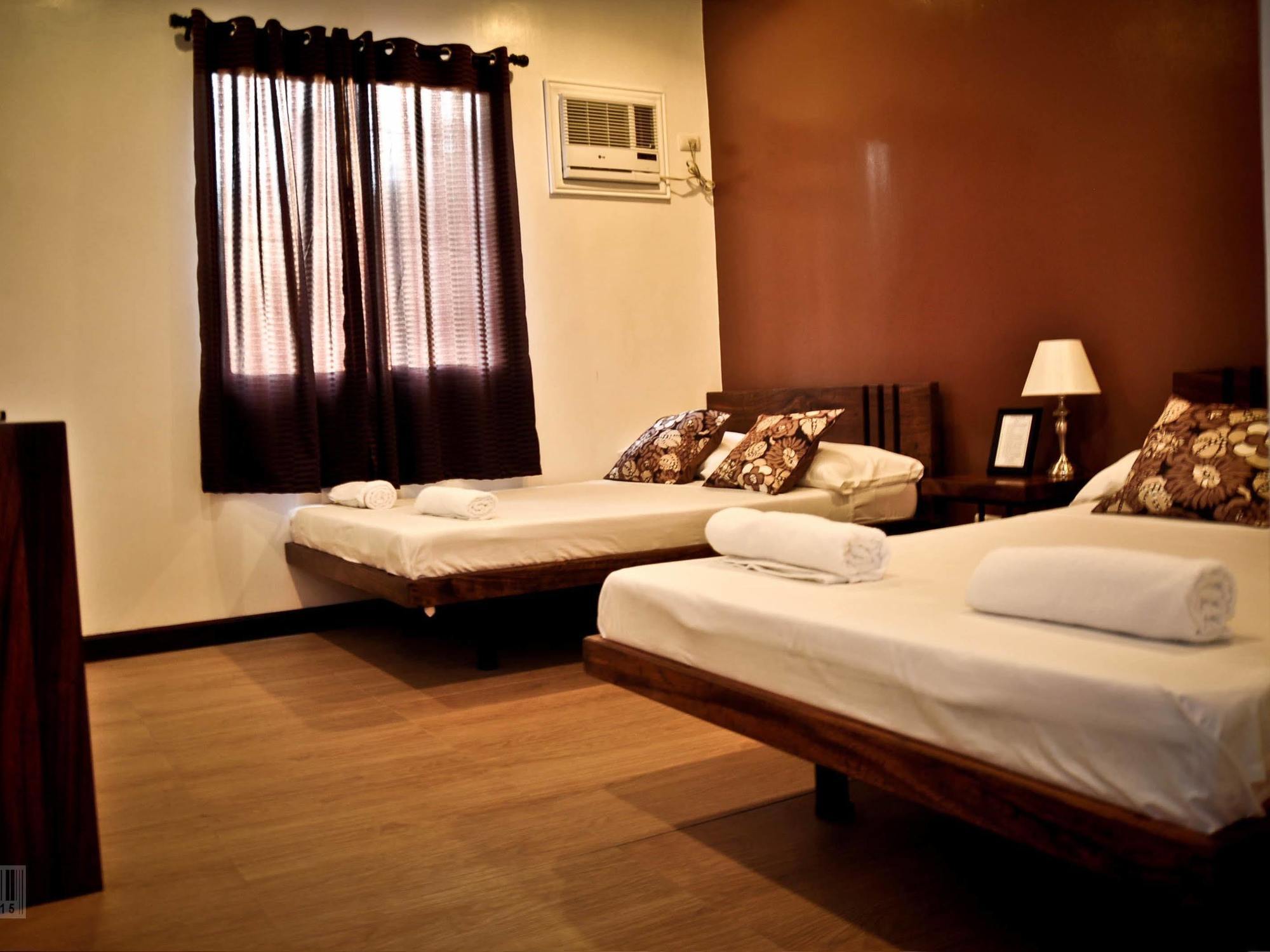 คลีออน วิลลา เพนชัน Bed & Breakfast Puerto Princesa ภายนอก รูปภาพ